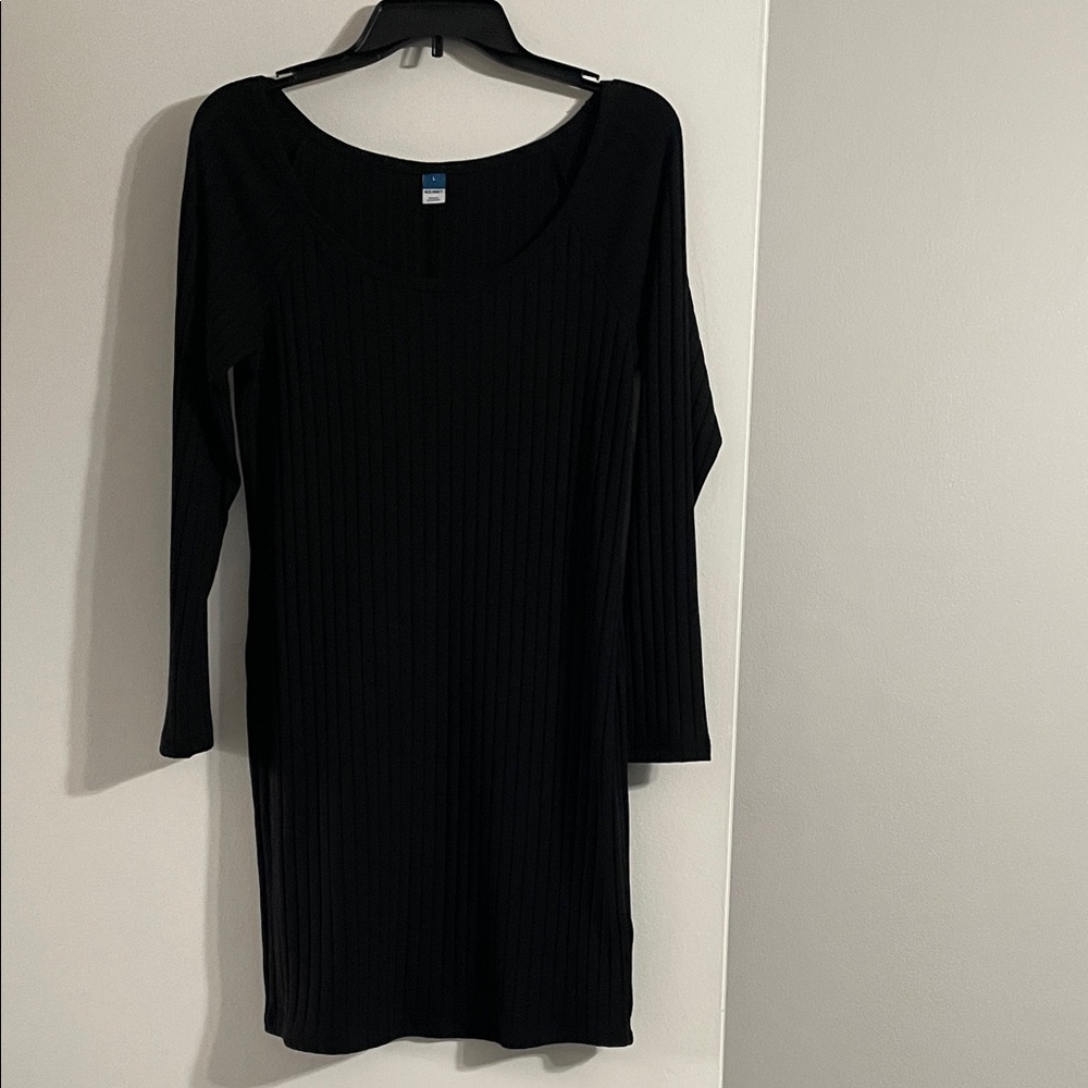 Elegant Black Ribbed Dress